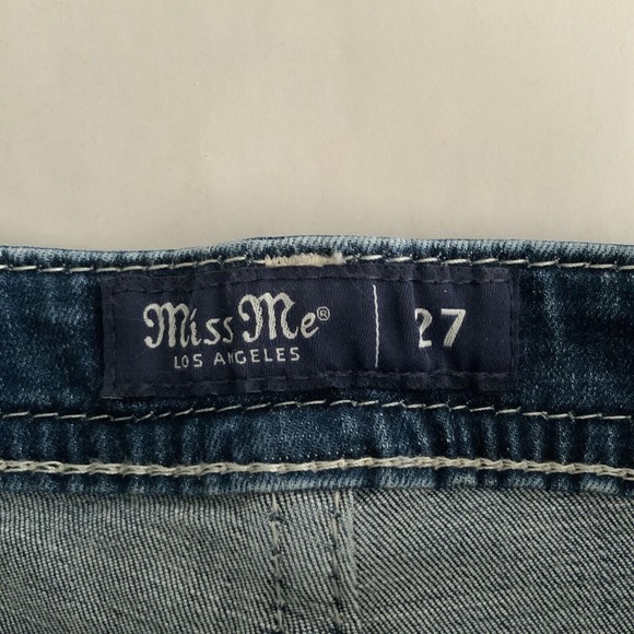 Miss Me Jeans Size 27 Blue Mid Rise Capri Embellished Faux Flap Pockets - Picture 3 of 12